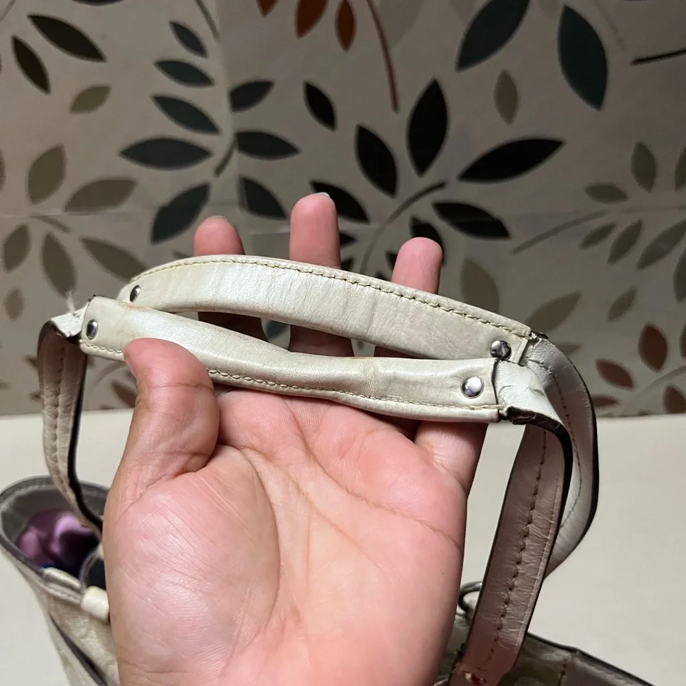 Authentic coach - Picture 4 of 6